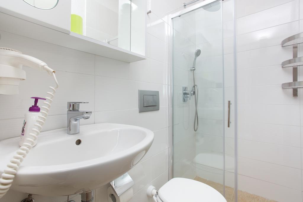 חוואר Rooms Vinka Tudor חדר תמונה